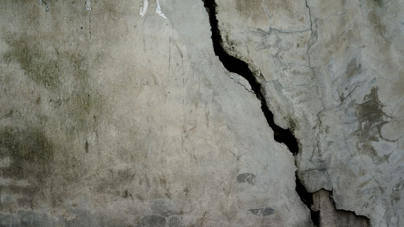 Cracked Wall Indications